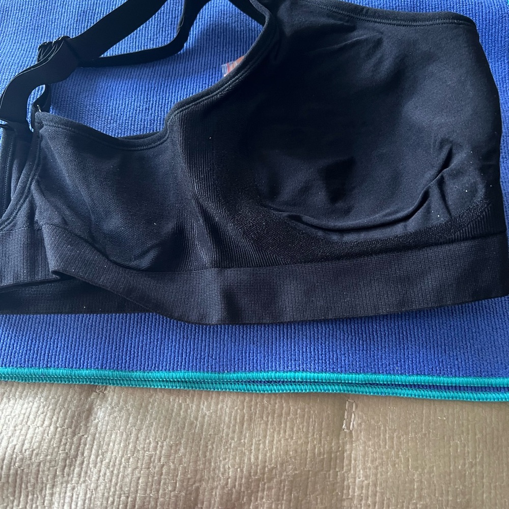 Black Sports Bra
